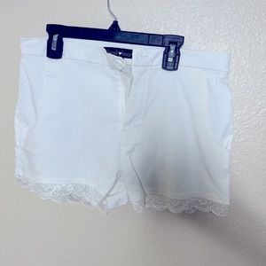 White shorts with lace trim